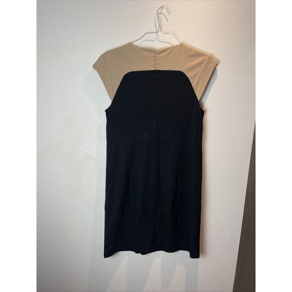 Vince Camuto, Black / Tan Sleeveless Short Dress, Size 6 - Picture 4 of 4
